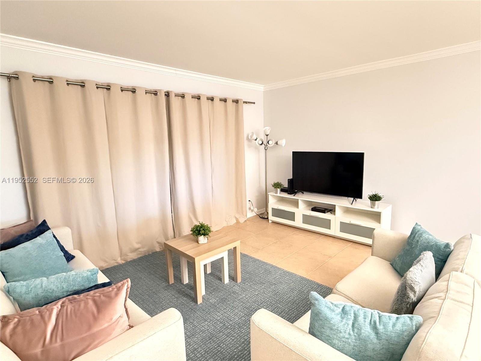 2206 S Cypress Bend Dr # 508