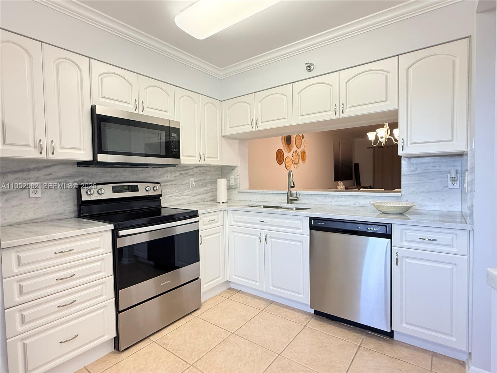 2206 S Cypress Bend Dr # 508