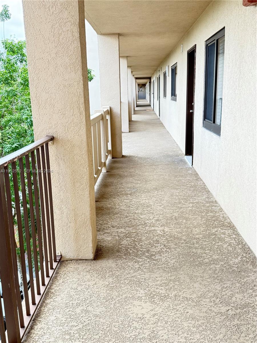 2206 S Cypress Bend Dr # 508