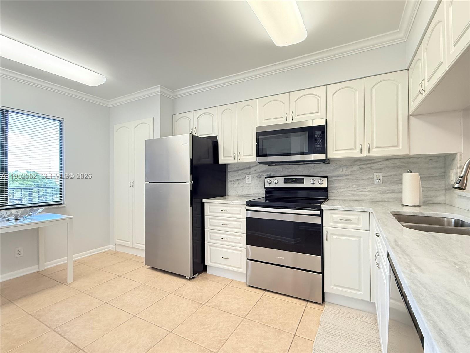 2206 S Cypress Bend Dr # 508