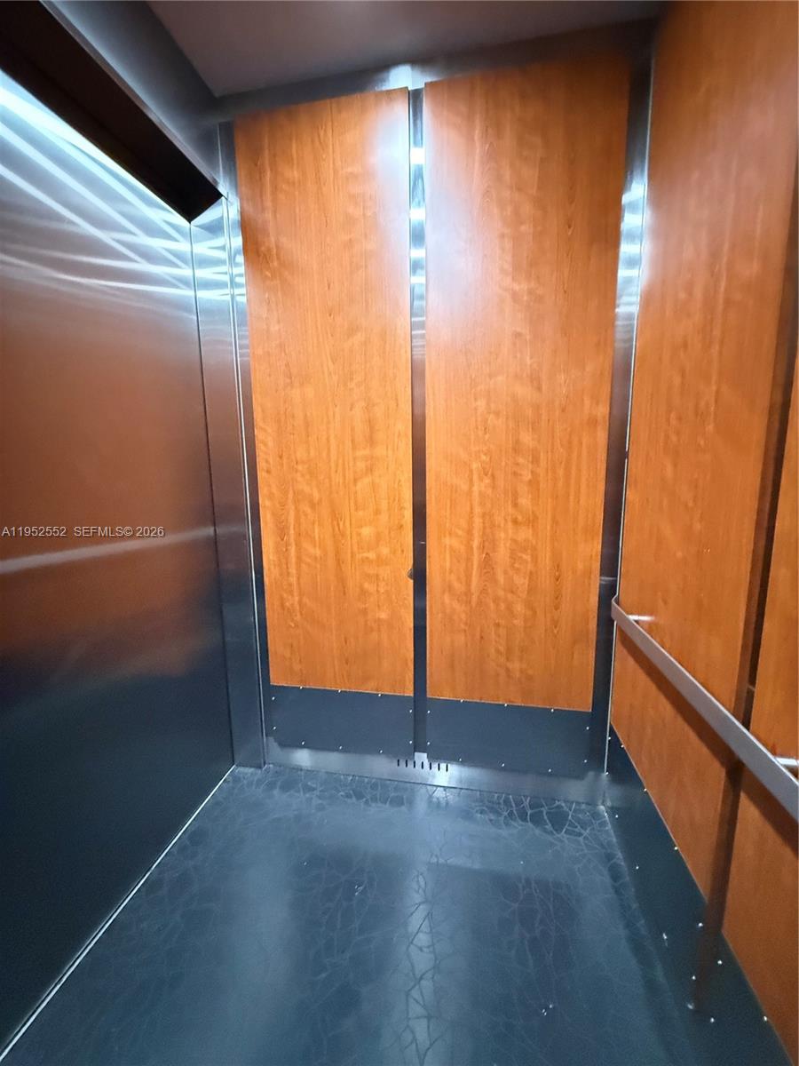 2206 S Cypress Bend Dr # 508