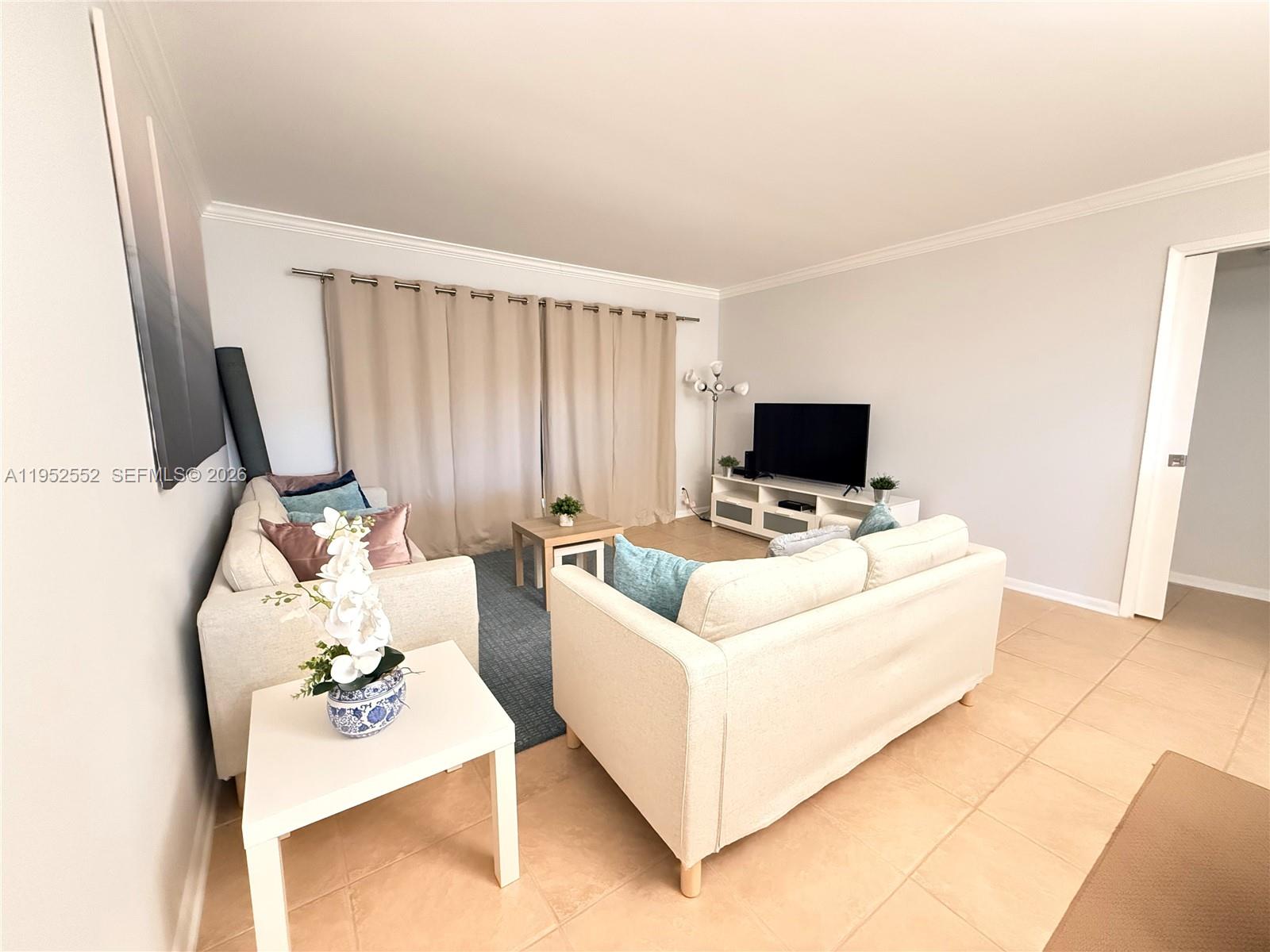 2206 S Cypress Bend Dr # 508