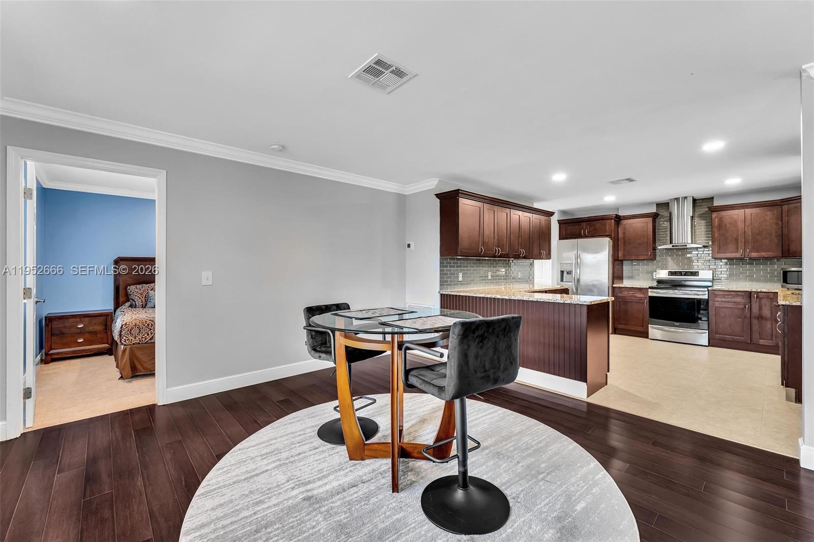 10006 SW Tyler Ter