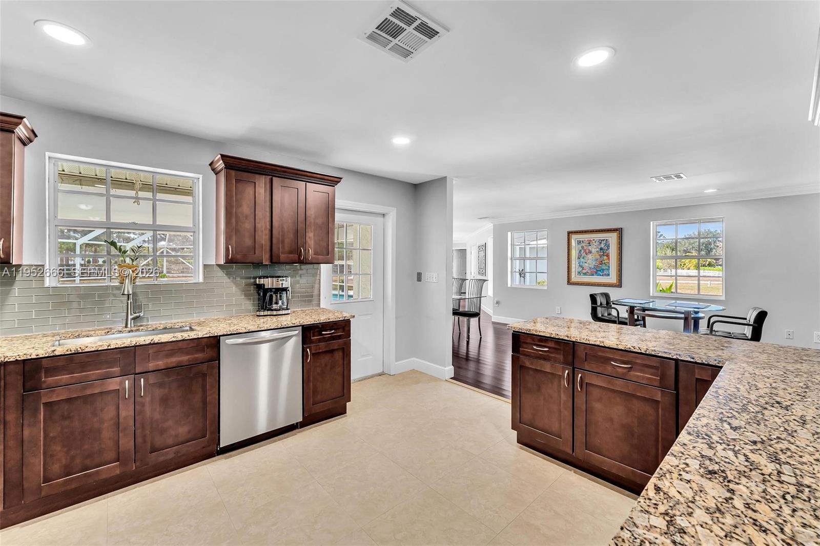 10006 SW Tyler Ter