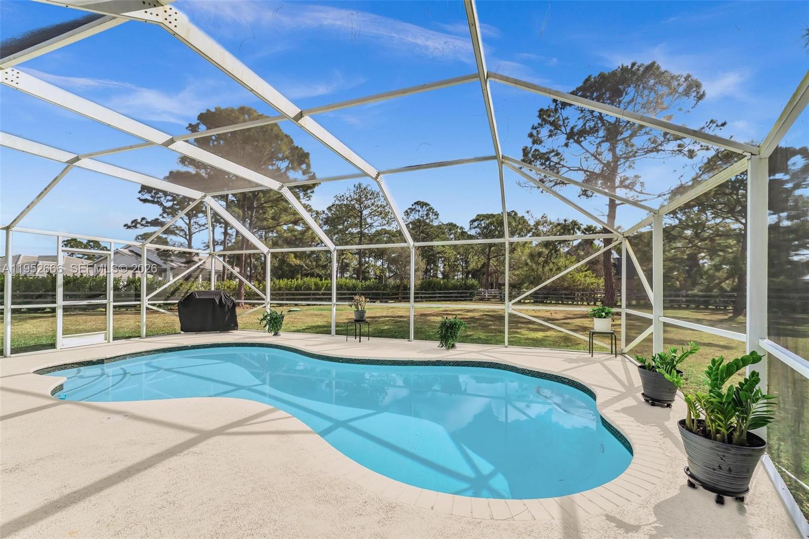 10006 SW Tyler Ter