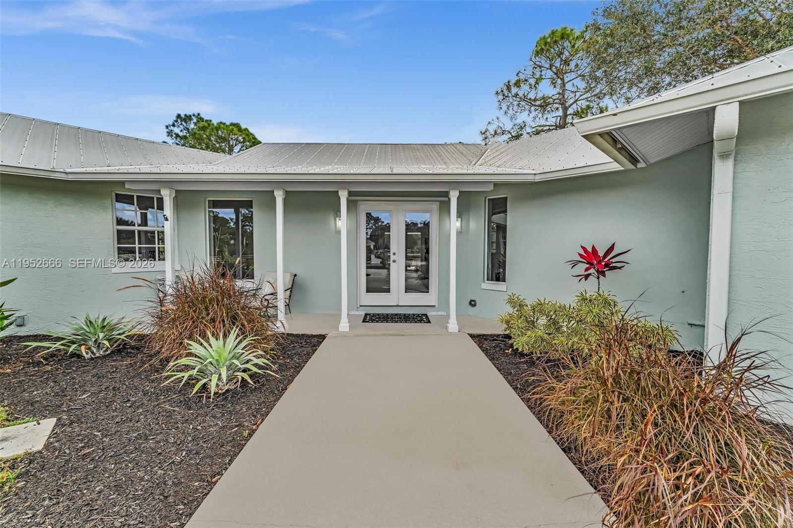 10006 SW Tyler Ter