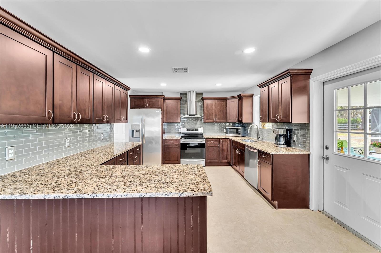10006 SW Tyler Ter