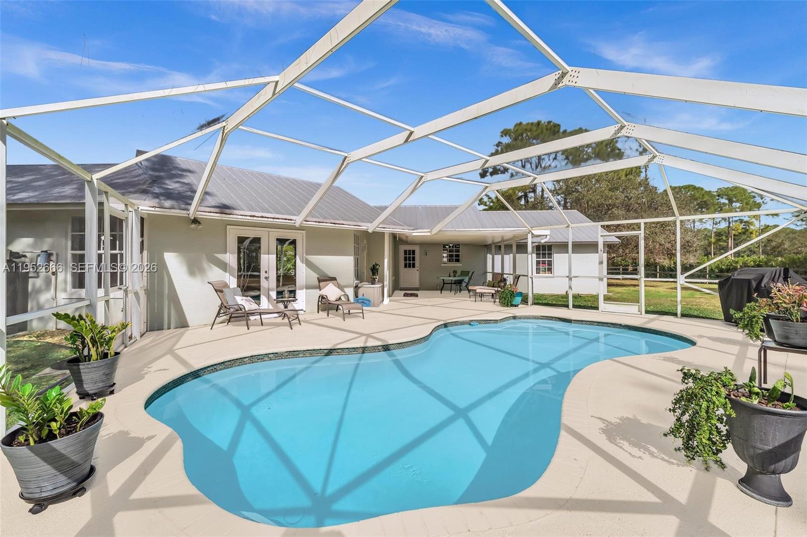 10006 SW Tyler Ter
