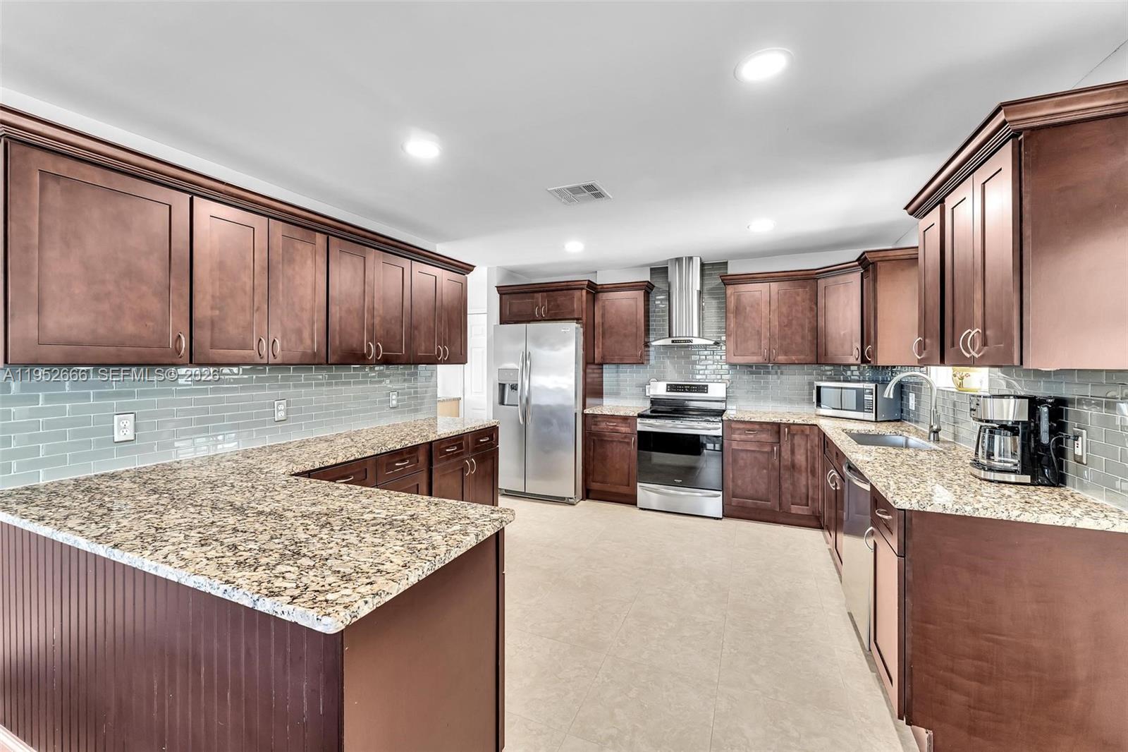 10006 SW Tyler Ter