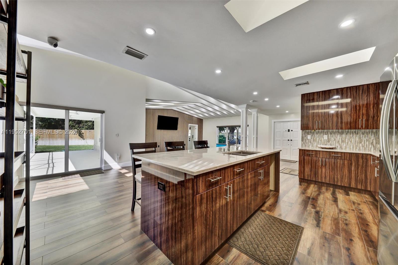 3560 NW 99th Ave