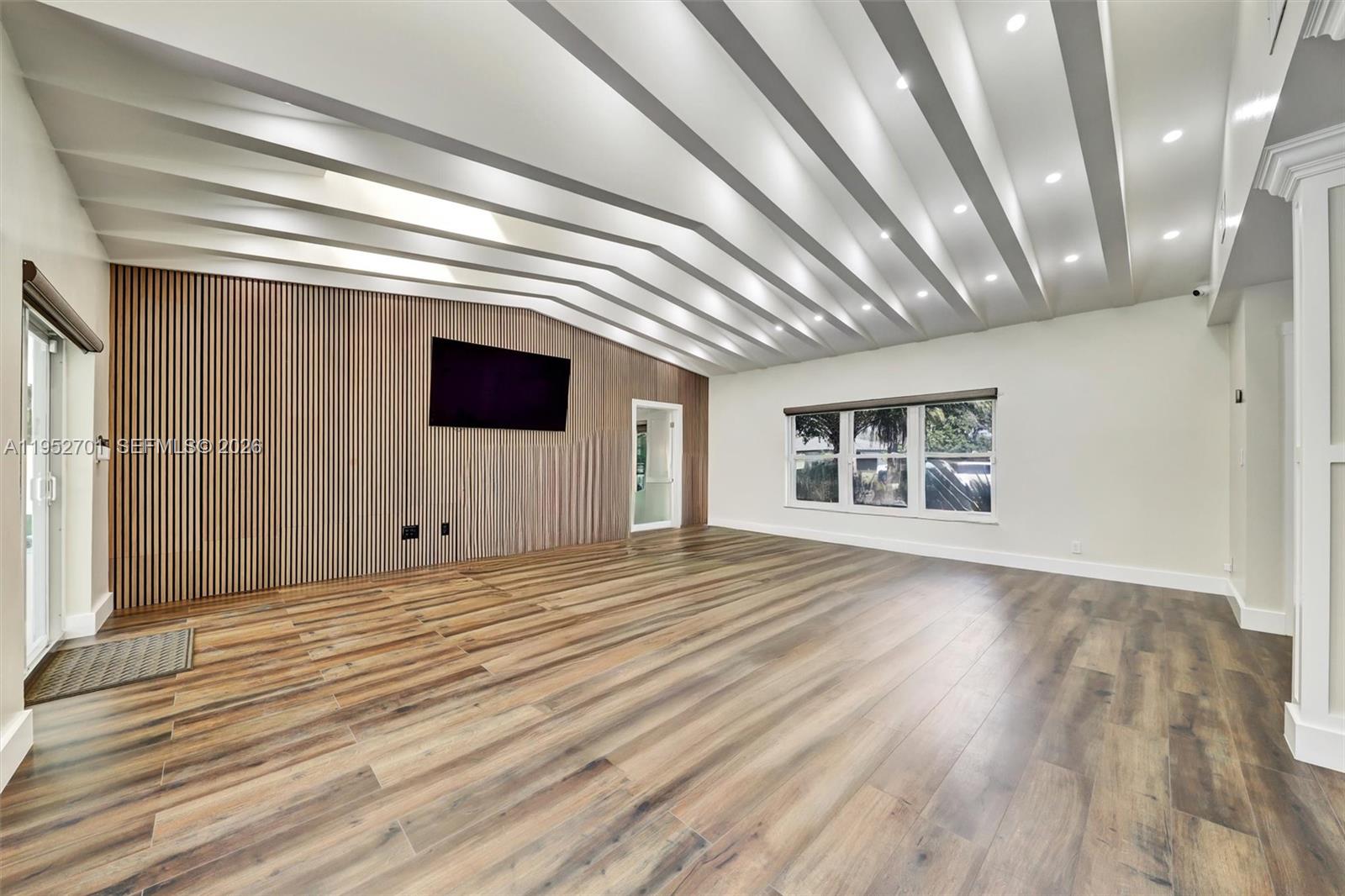 3560 NW 99th Ave