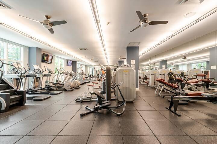 2001 Biscayne Blvd # 3401