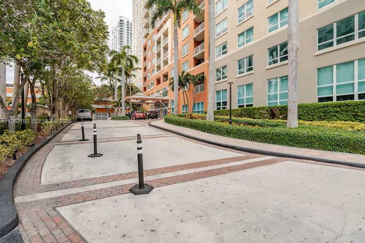 2001 Biscayne Blvd # 3401