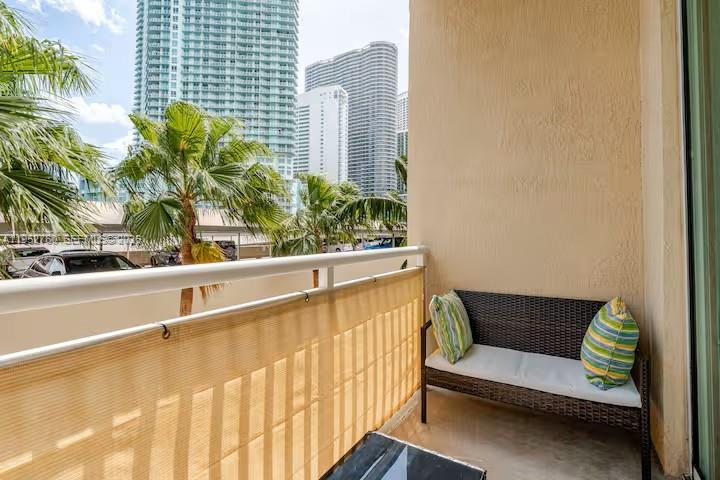 2001 Biscayne Blvd # 3401