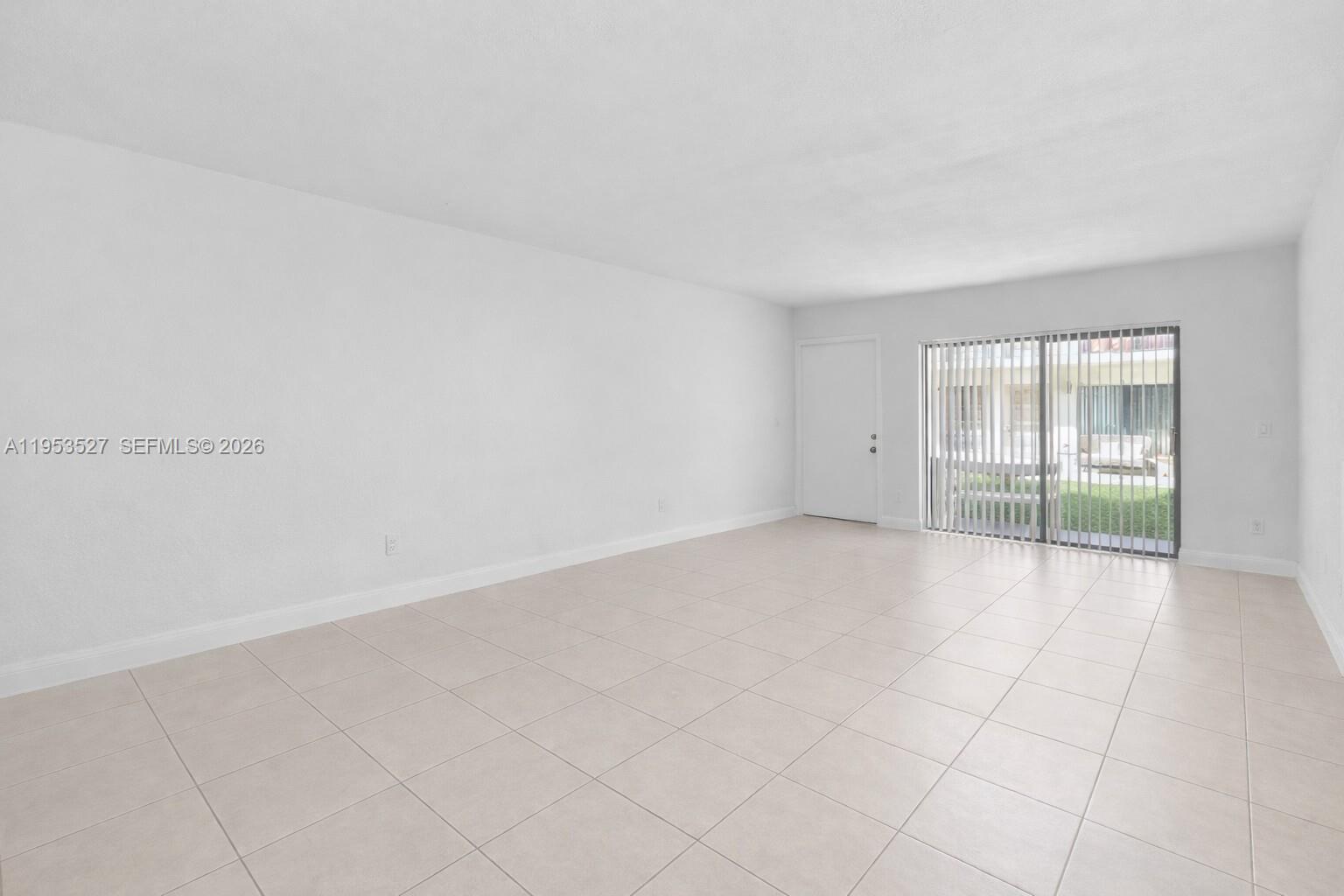 11116 Royal Palm Blvd # 10 Unit: 2-10