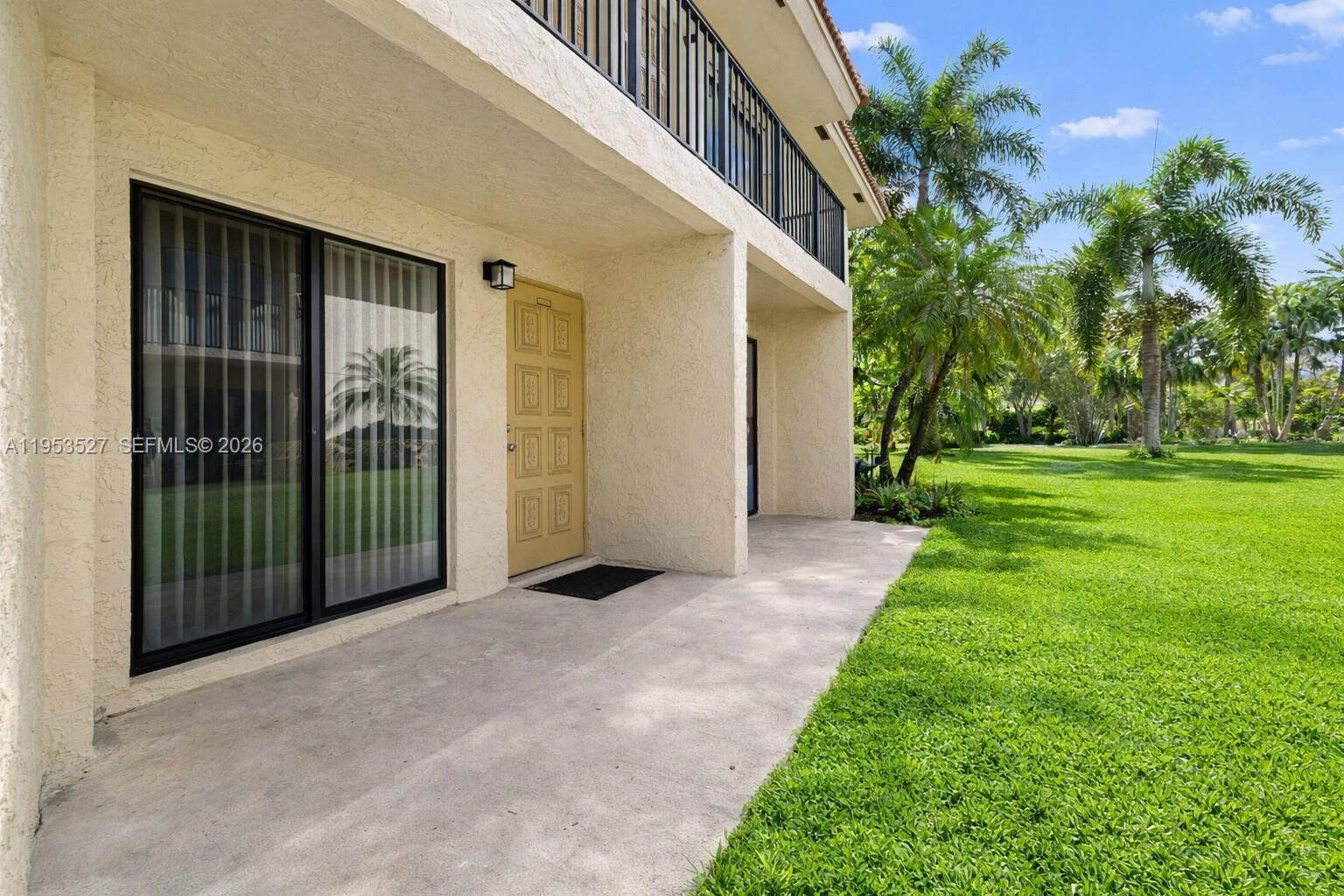 11116 Royal Palm Blvd # 10 Unit: 2-10