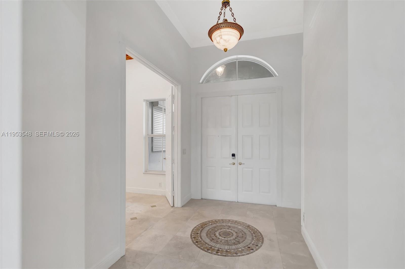 8244 Lakeview Dr
