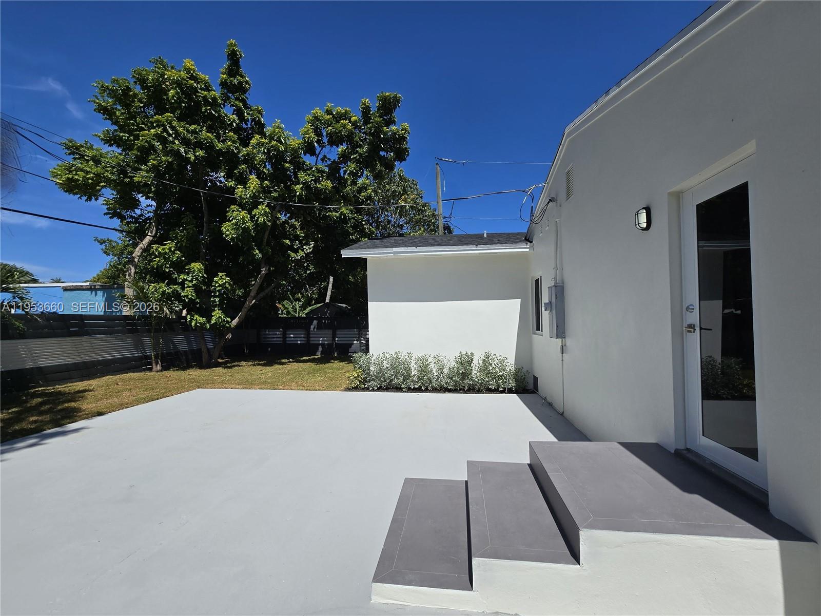 765 NW 45th St