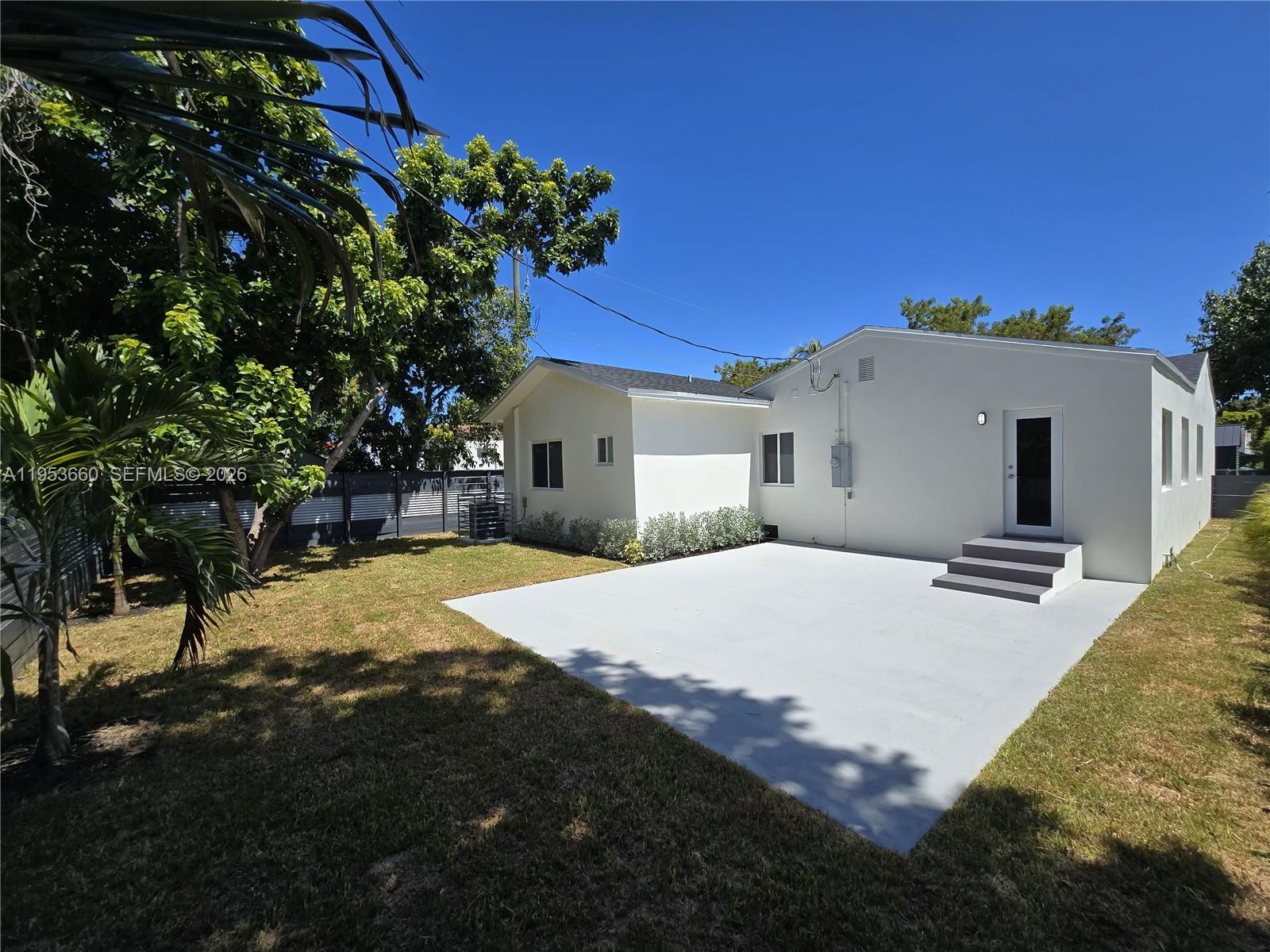 765 NW 45th St