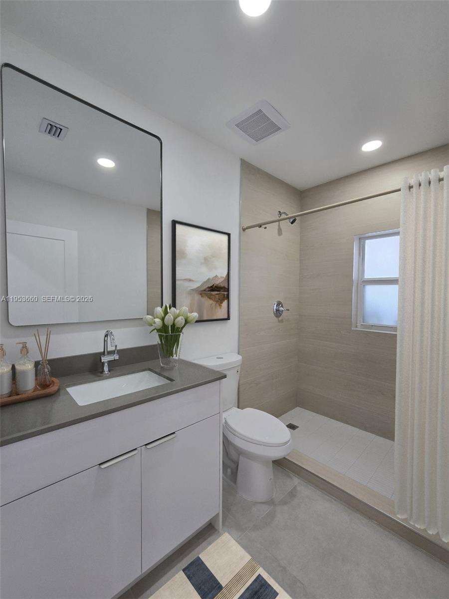765 NW 45th St