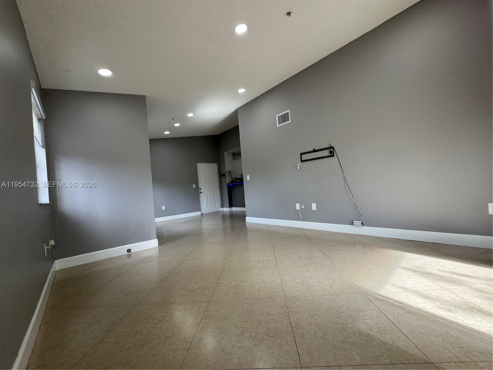 2133 Renaissance Blvd # 307