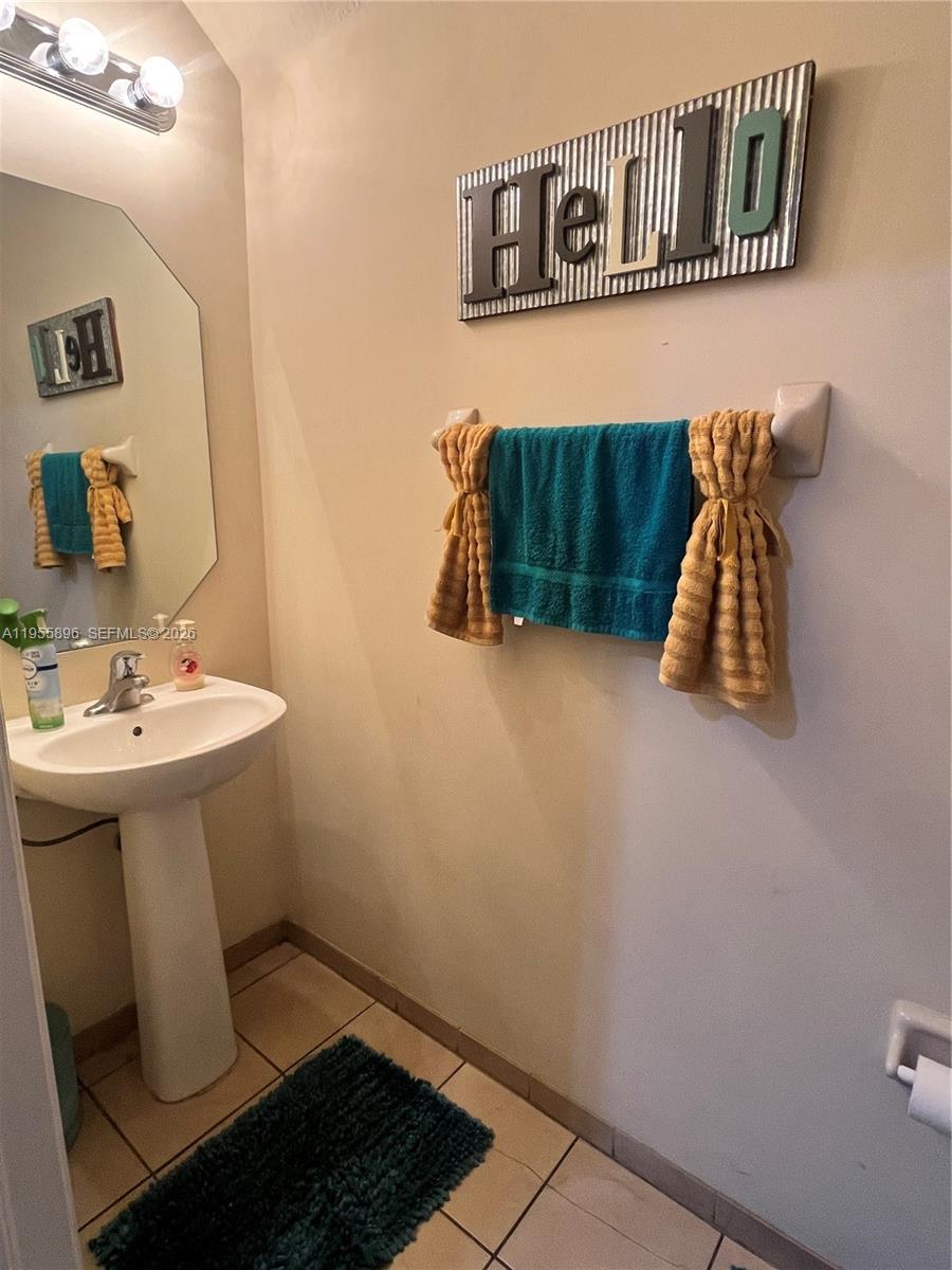 3195 NW 31st Ter
