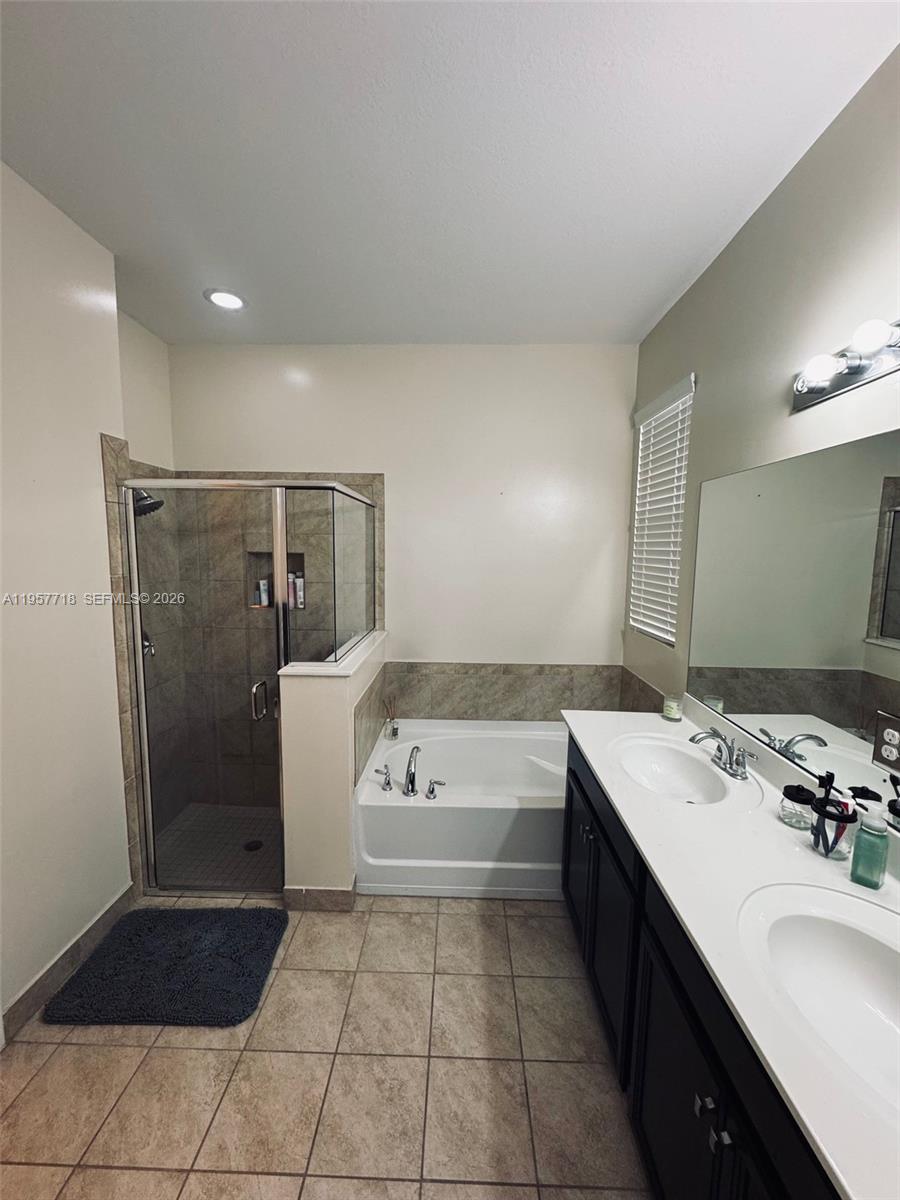 11866 SW 253rd Ter