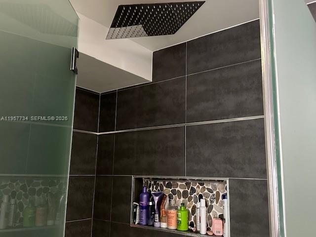 18041 Biscayne Blvd # 904