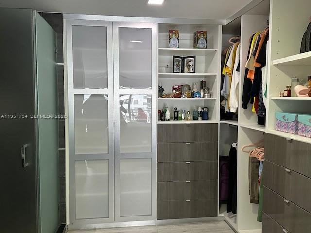 18041 Biscayne Blvd # 904