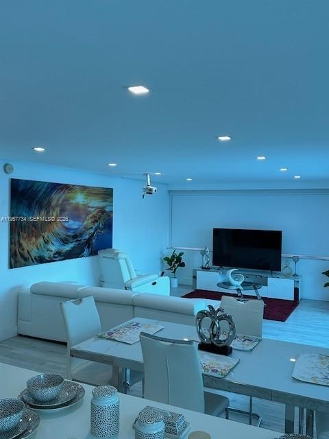 18041 Biscayne Blvd # 904