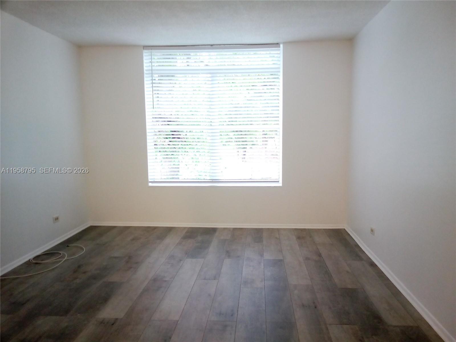 3720 Inverrary Dr # 2S