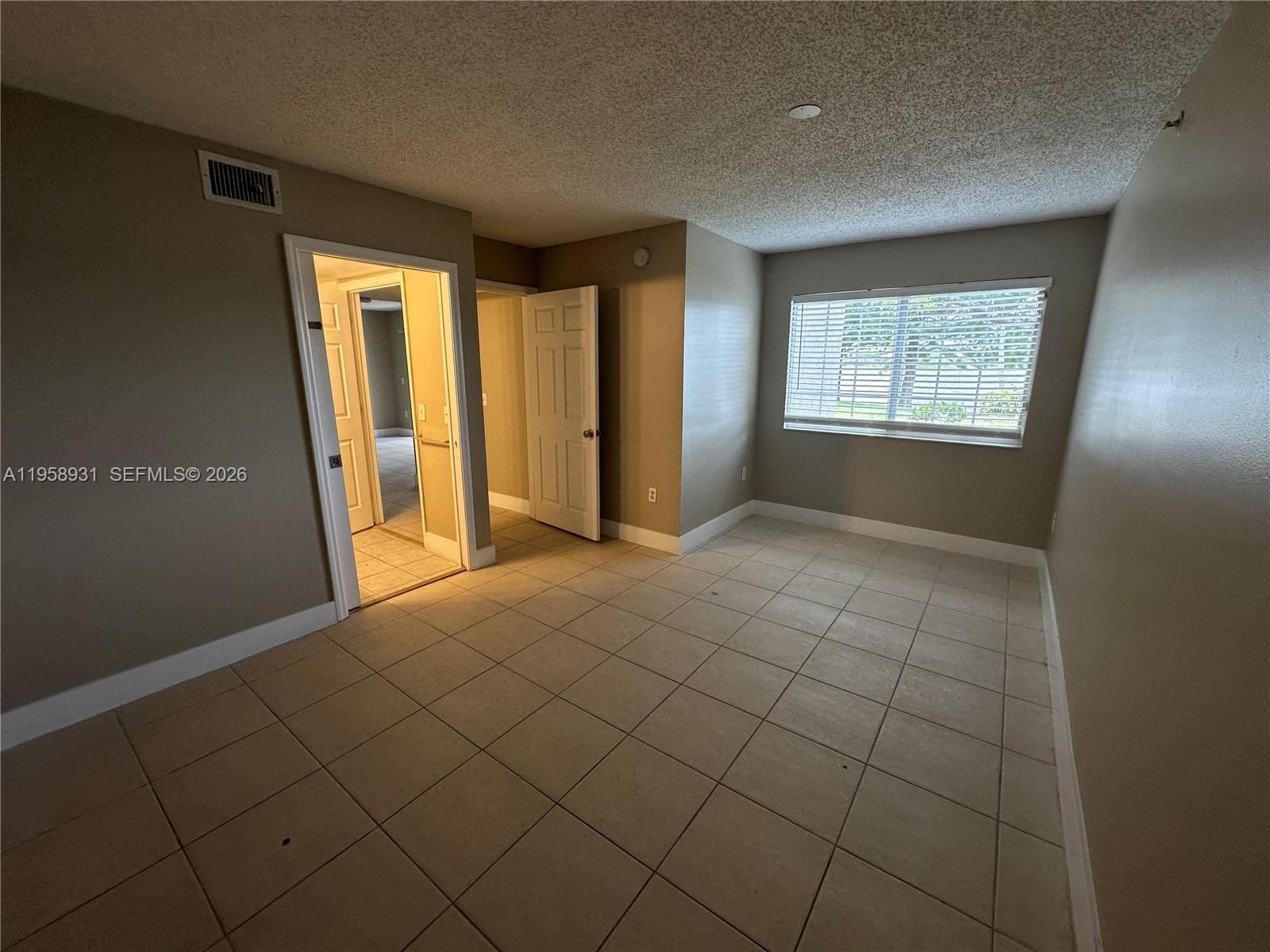 5005 Wiles Rd # 104