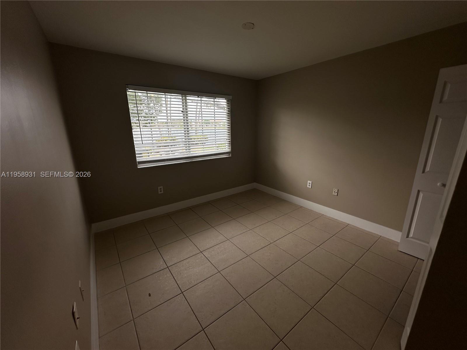 5005 Wiles Rd # 104