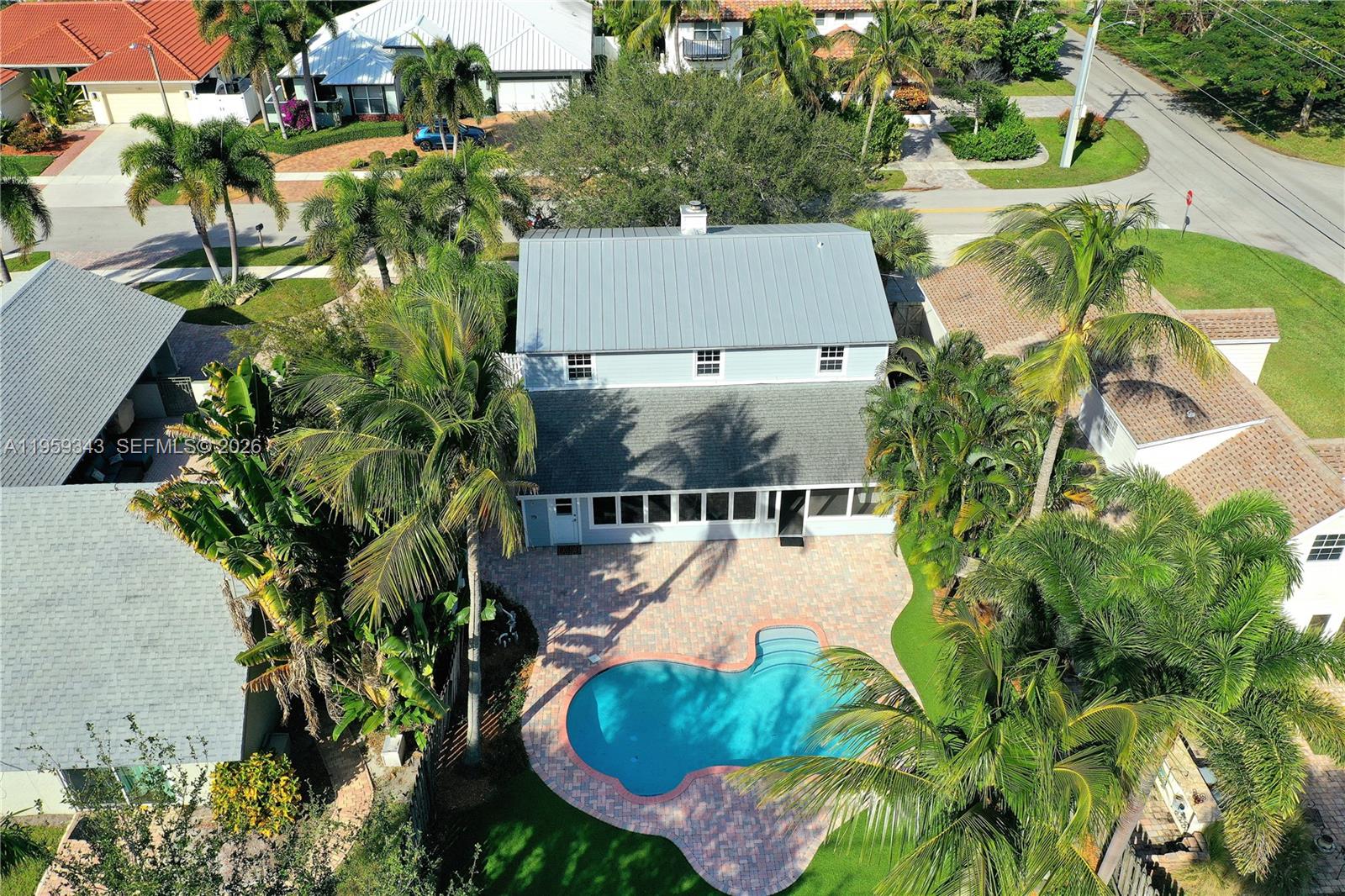 1210 SW 19th St