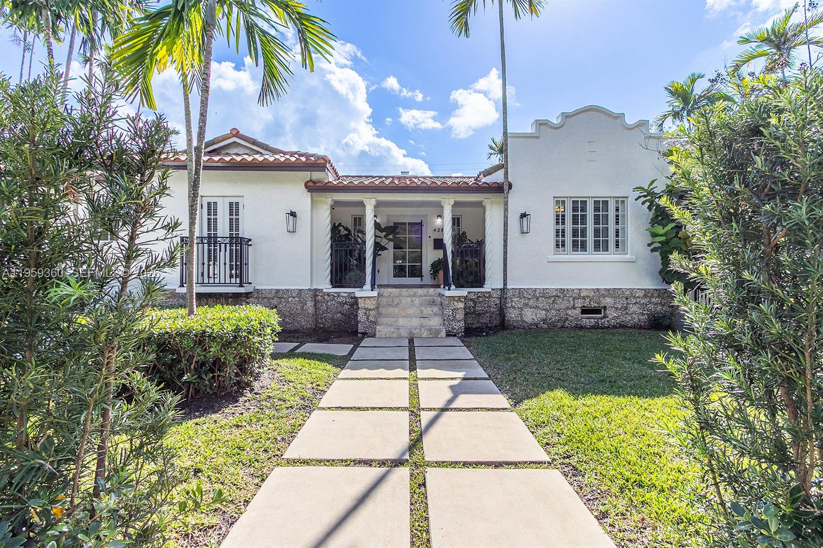 428 Giralda Ave