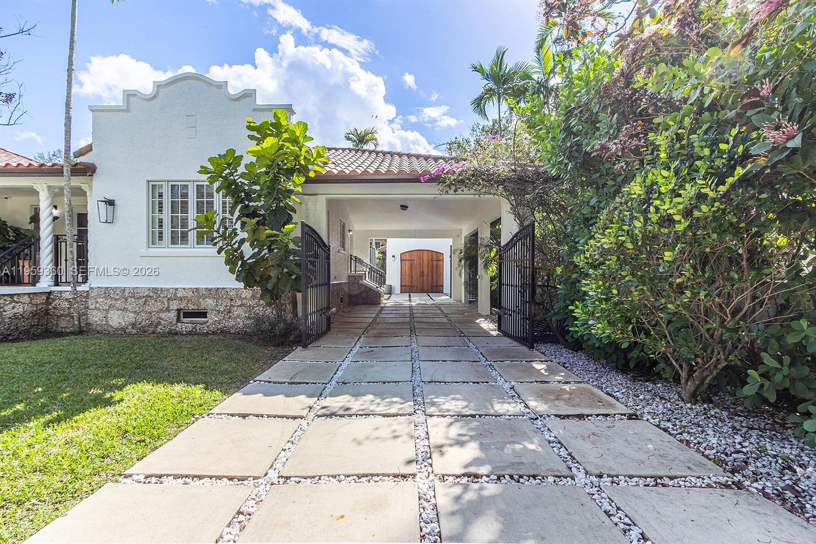428 Giralda Ave