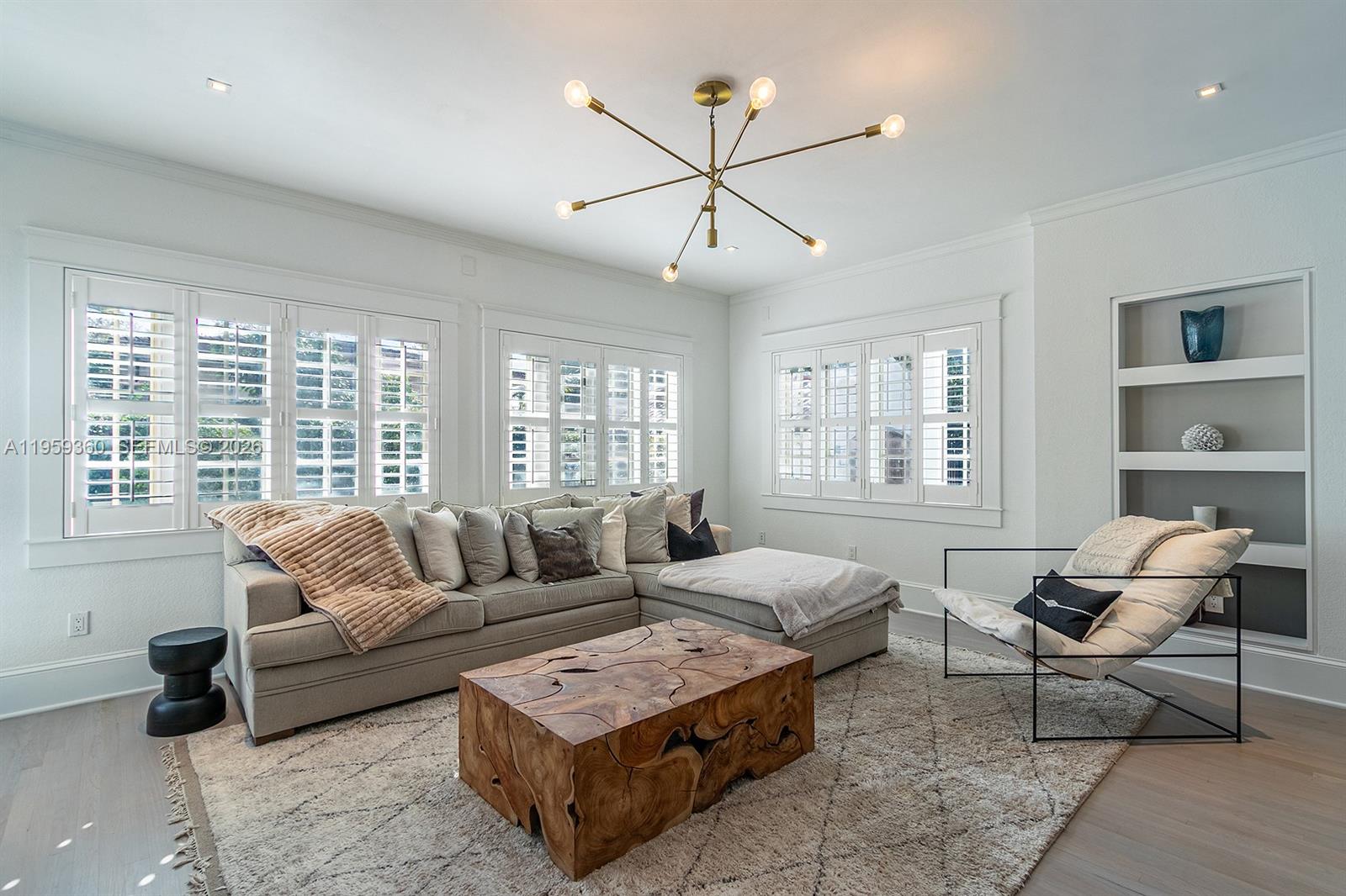 428 Giralda Ave