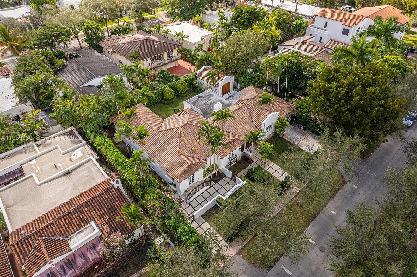 428 Giralda Ave