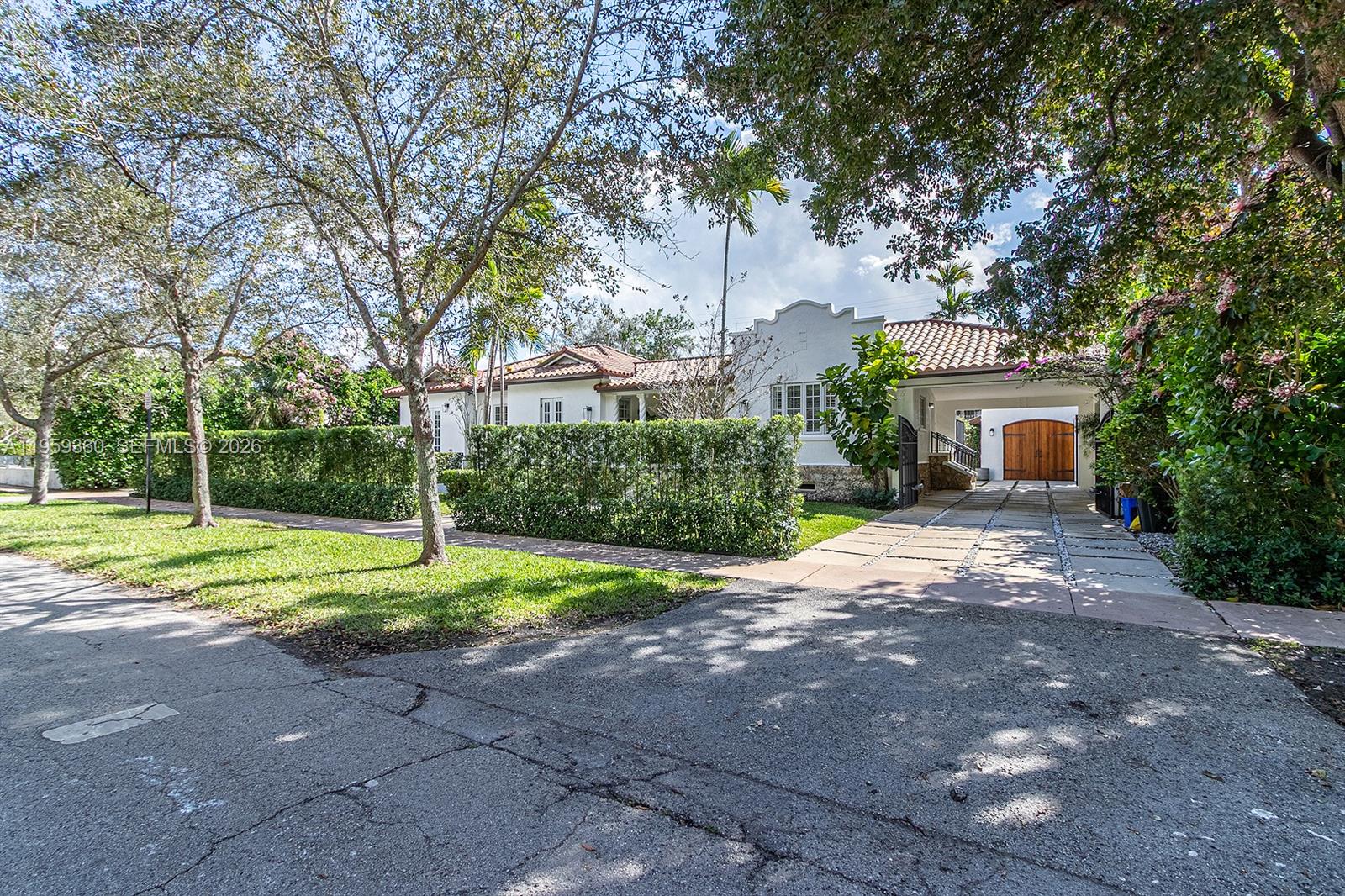 428 Giralda Ave