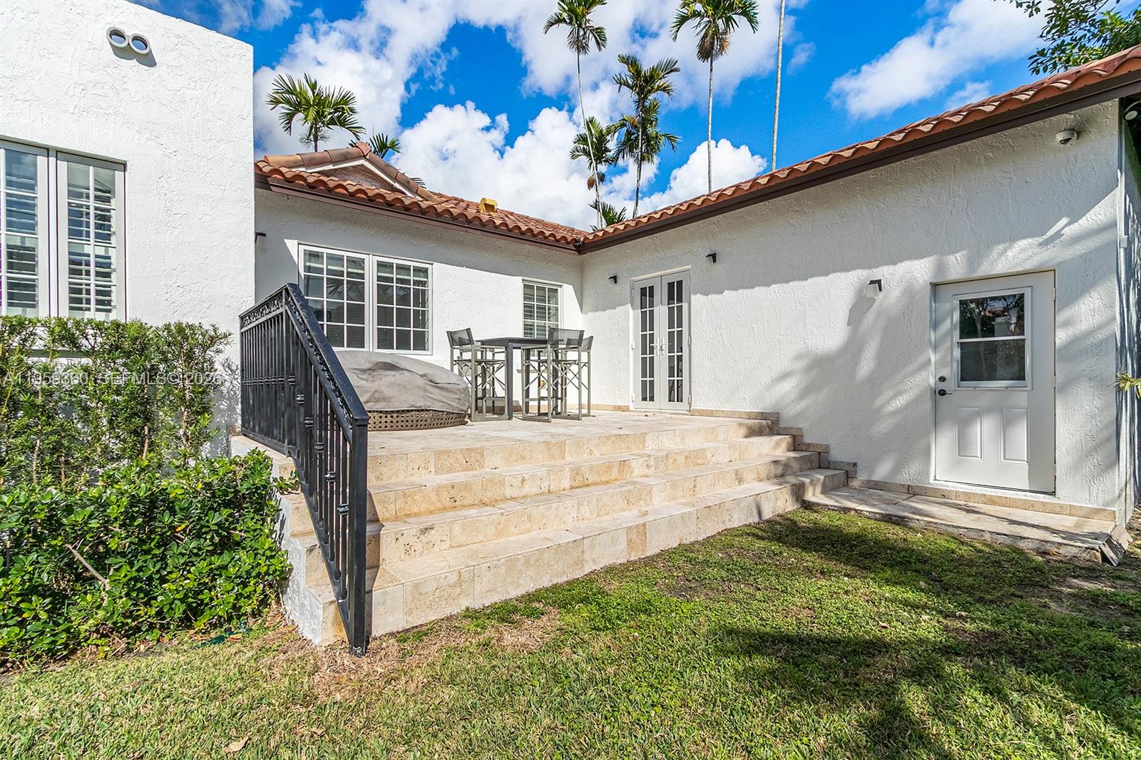428 Giralda Ave