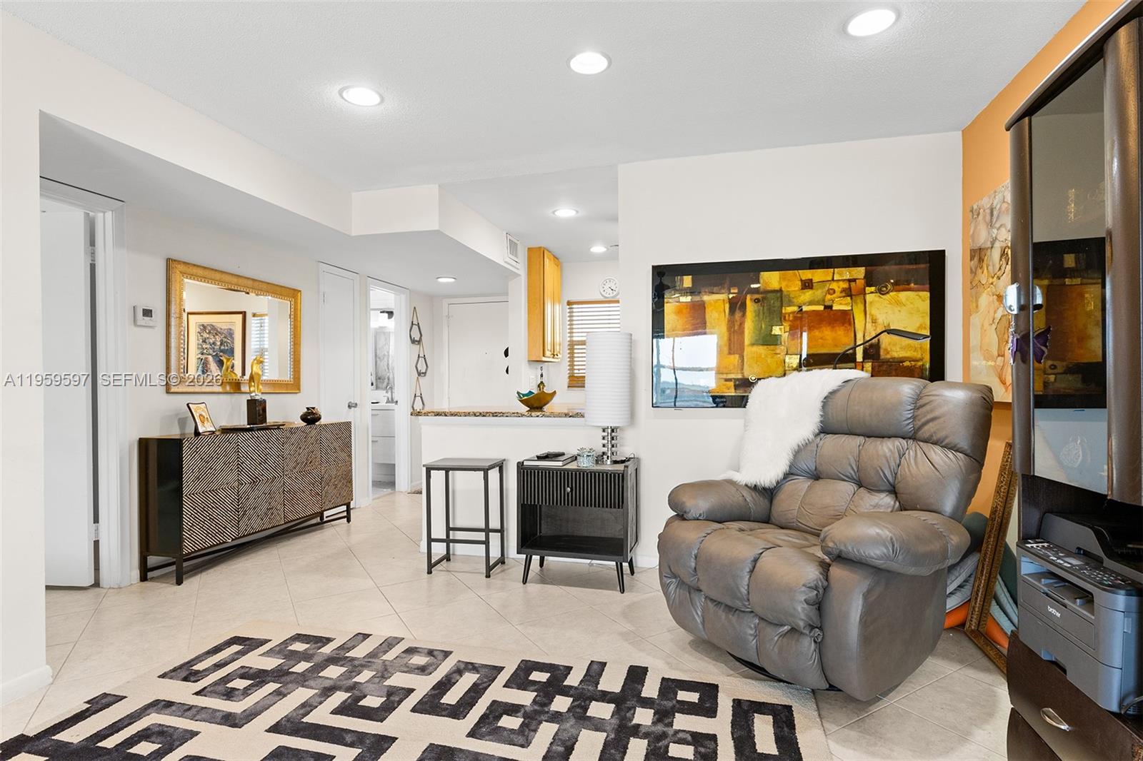 130 NE 26th Ave # 4040