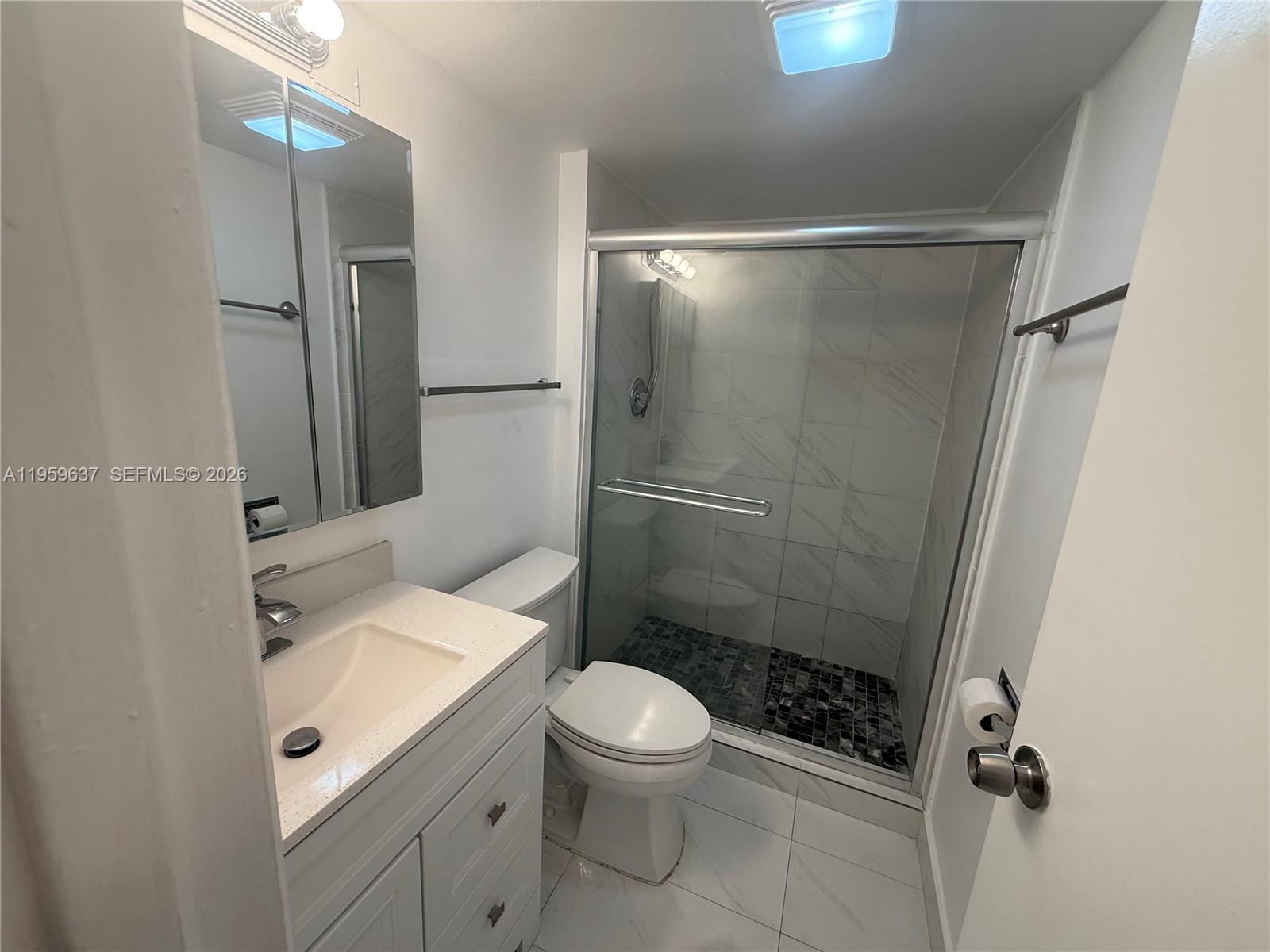 3475 N Country Club Dr # 408