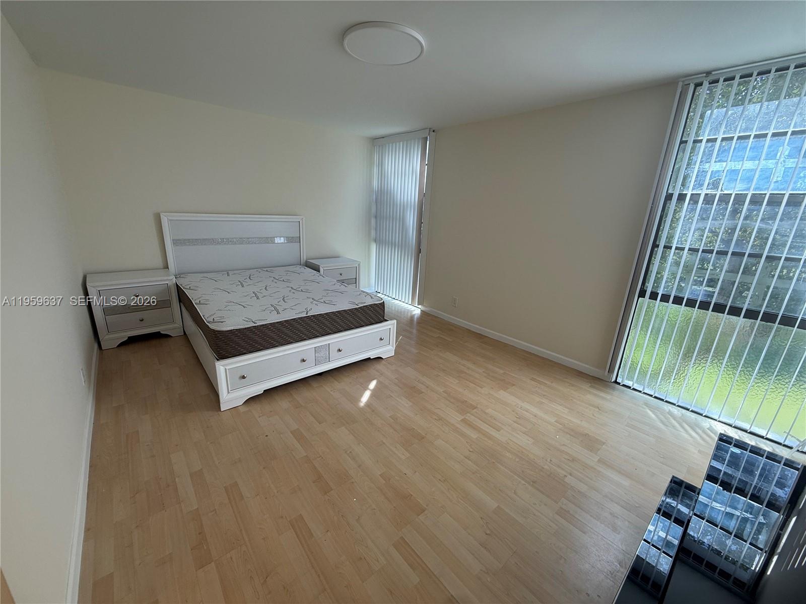 3475 N Country Club Dr # 408