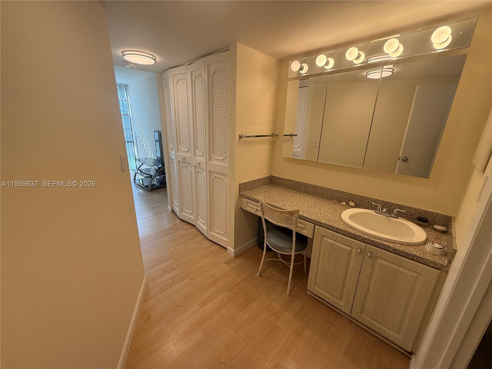 3475 N Country Club Dr # 408