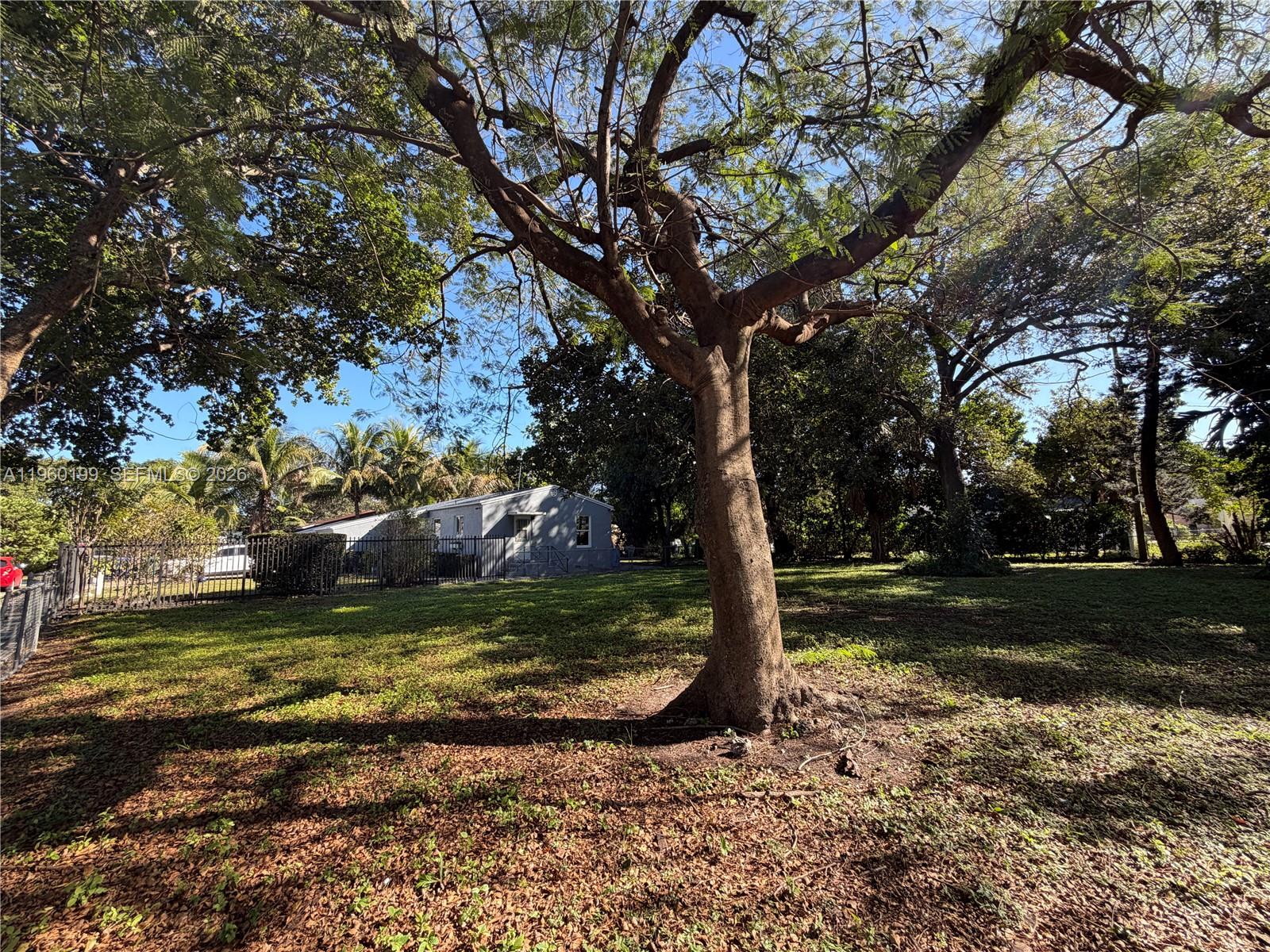 1060 NW 44th St