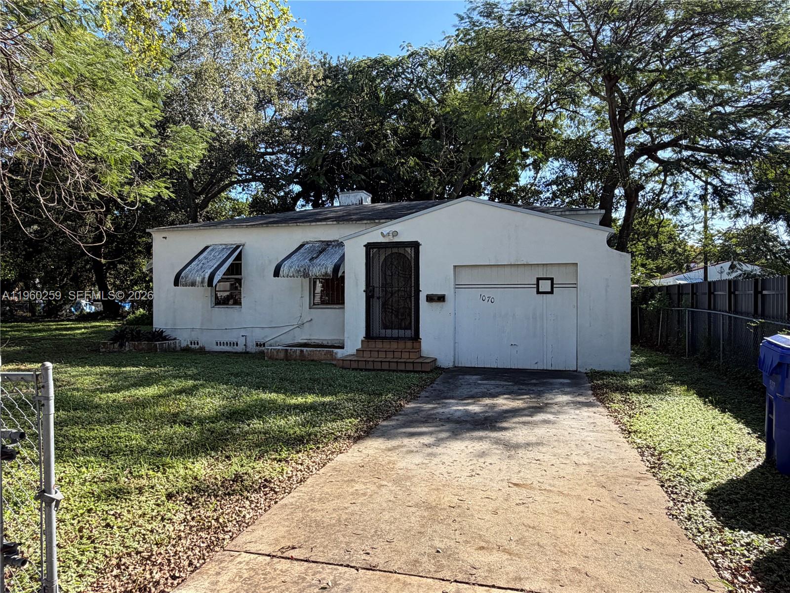 1070 NW 44th St