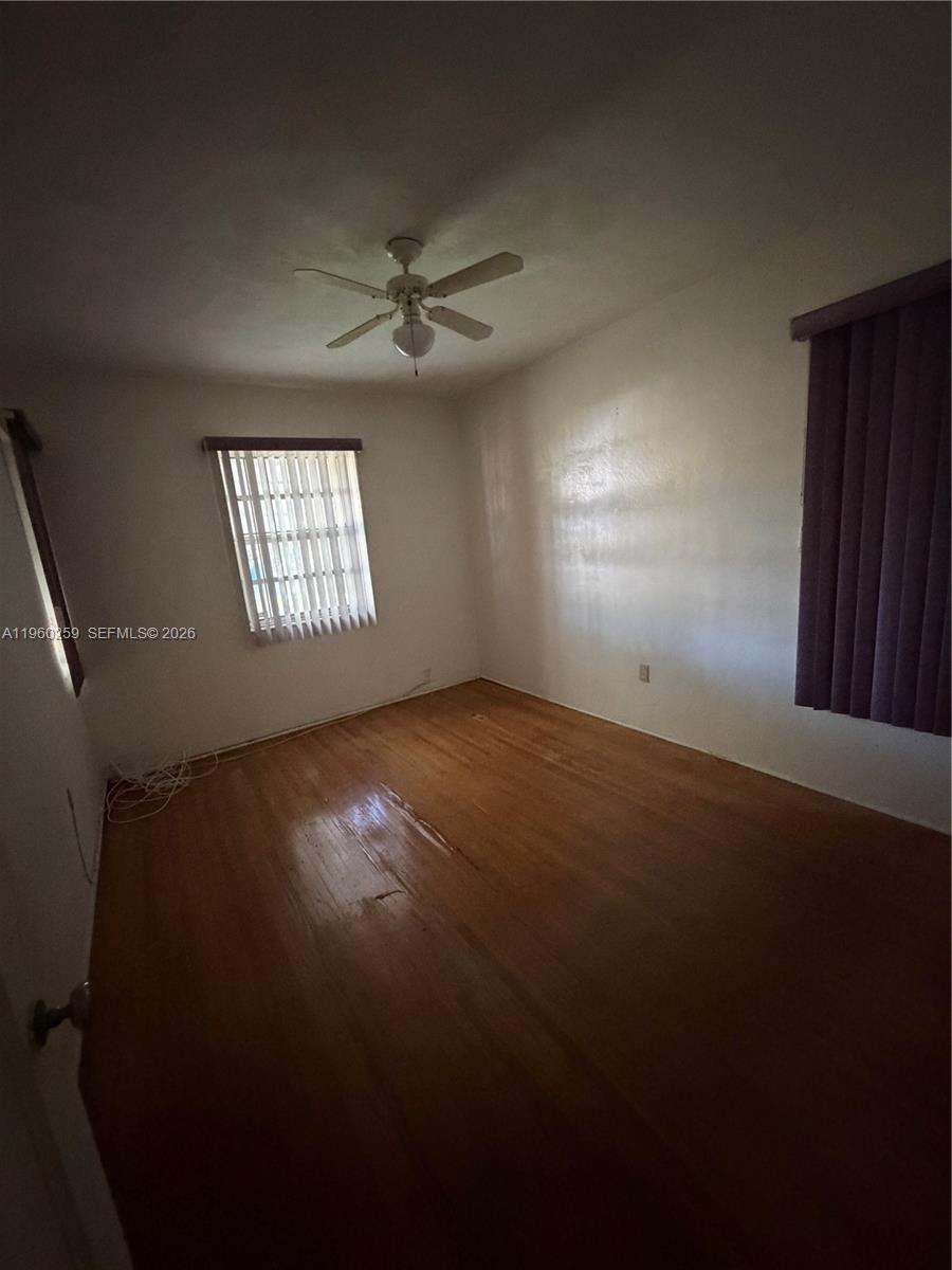 1070 NW 44th St