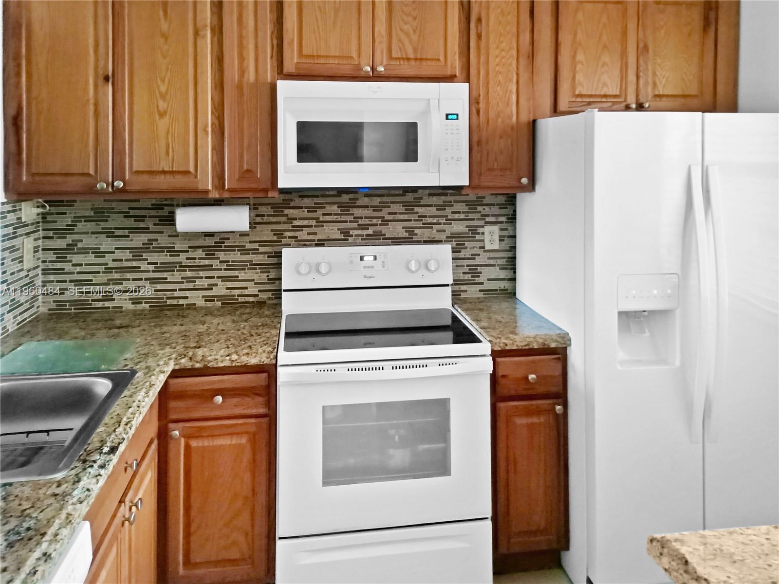 10402 Sunrise Lakes Blvd Unit: 201
