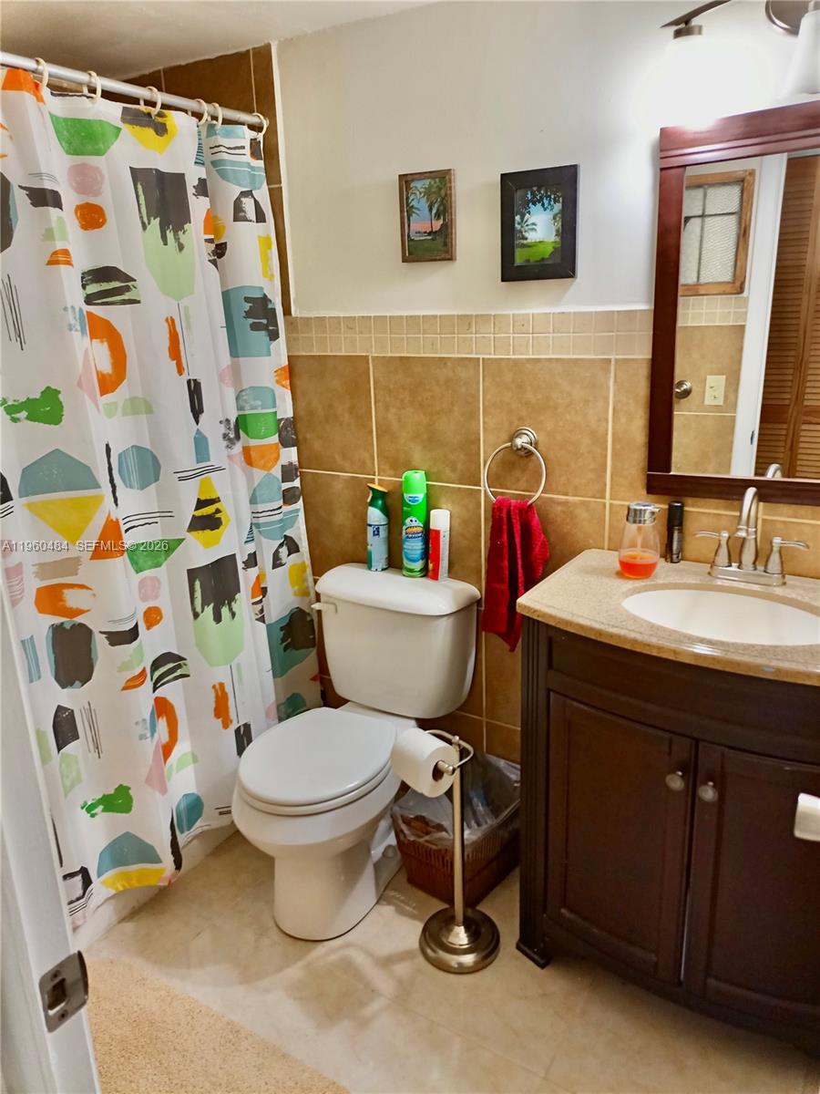 10402 Sunrise Lakes Blvd Unit: 201