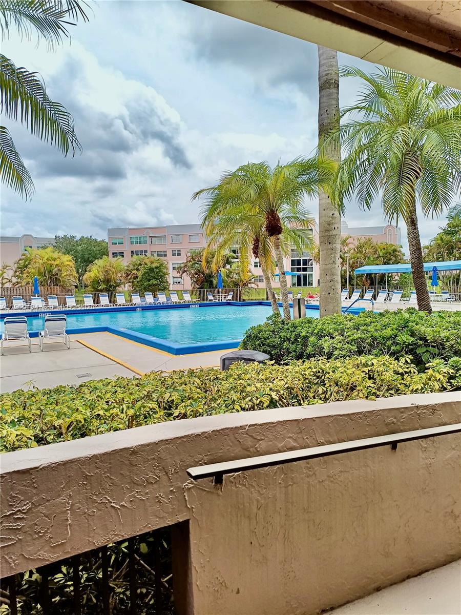 10402 Sunrise Lakes Blvd Unit: 201